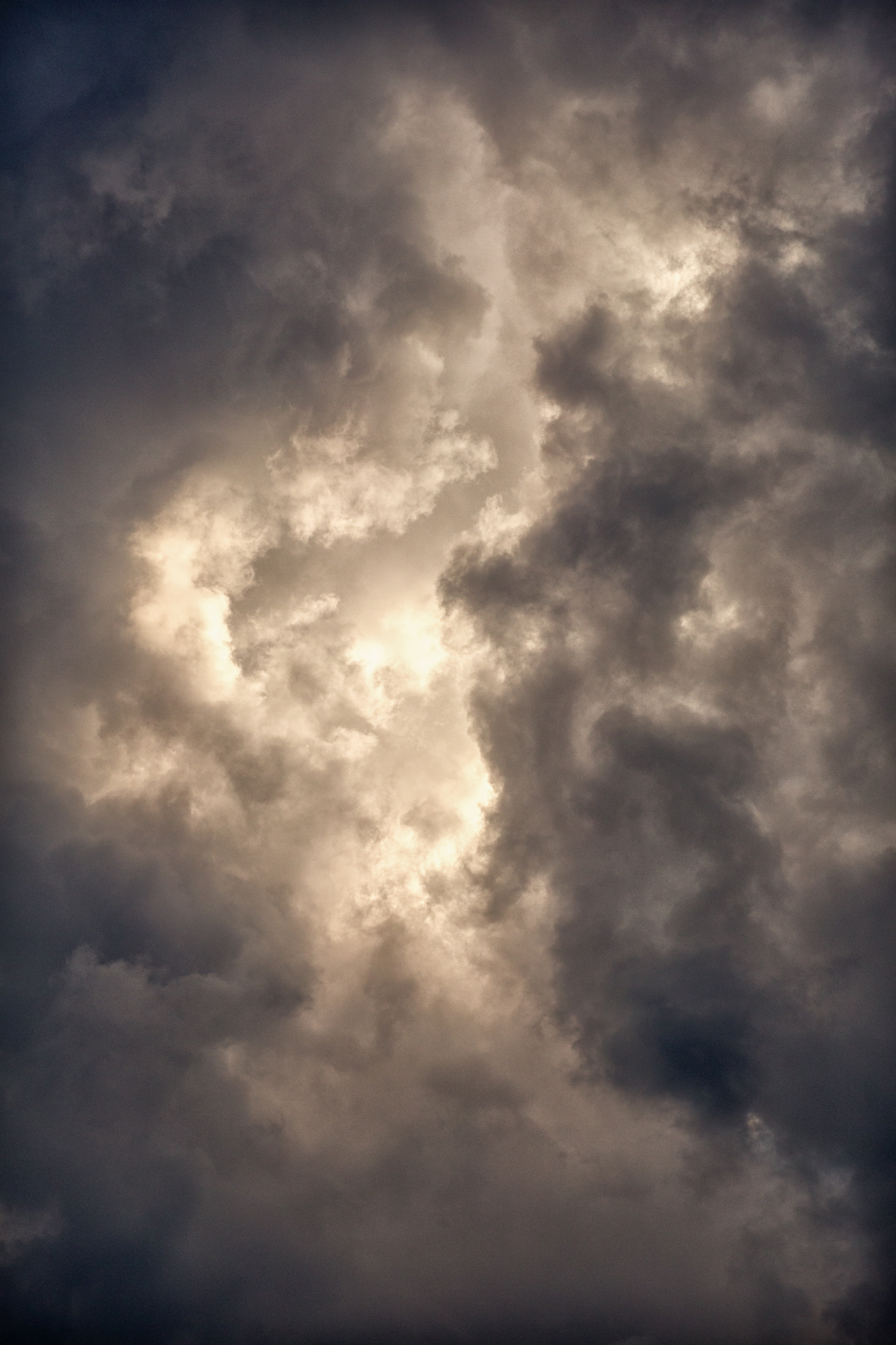 Clouds_EOS6D-20150808-IMG_0292